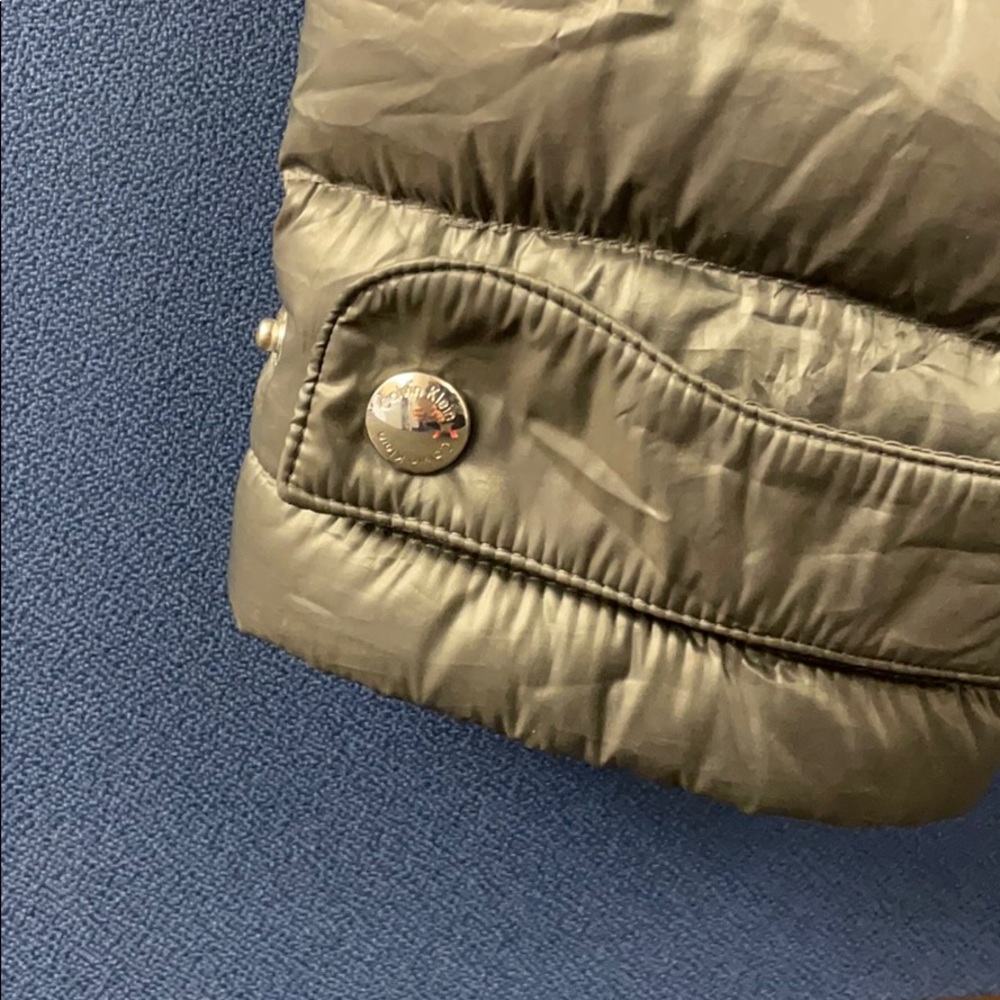 Calvin Klein packable down jacket - Picture 3 of 6